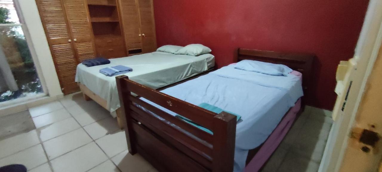 Iow4 Hn Master Homestay Acapulco