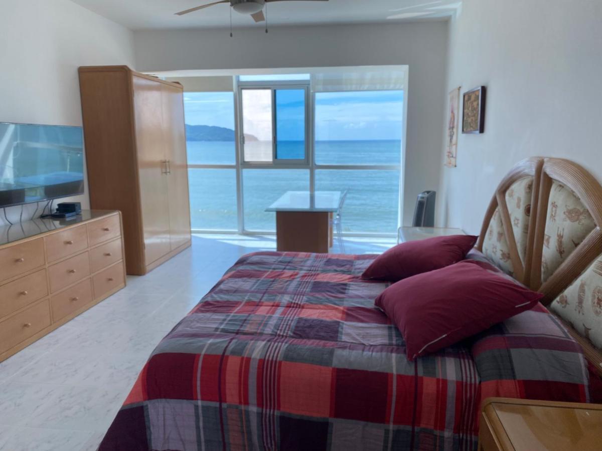 Comfortable Beachfront In Apartment Acapulco