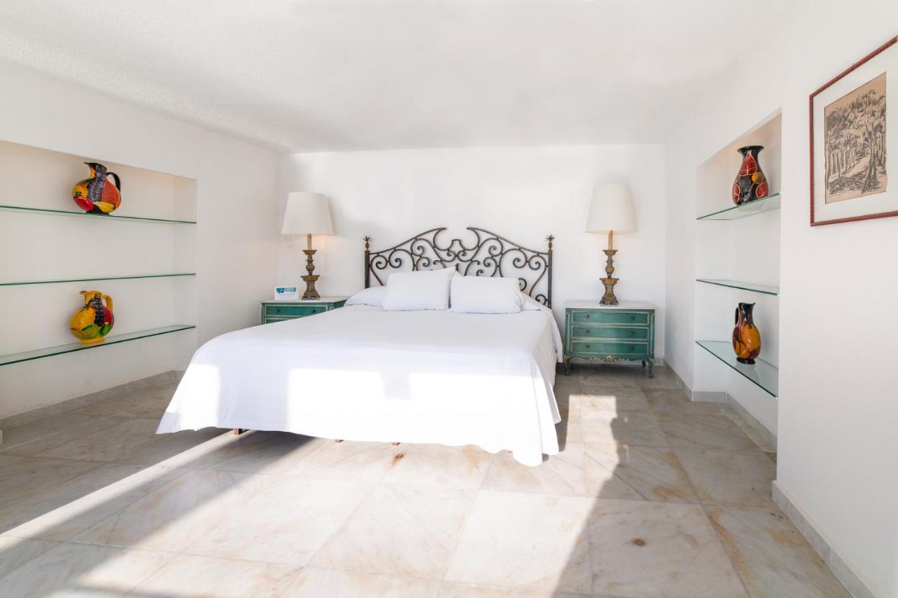 Casa Pichilingue: Beachfront Paradise In Acapulco's Diamond Zone Villa *