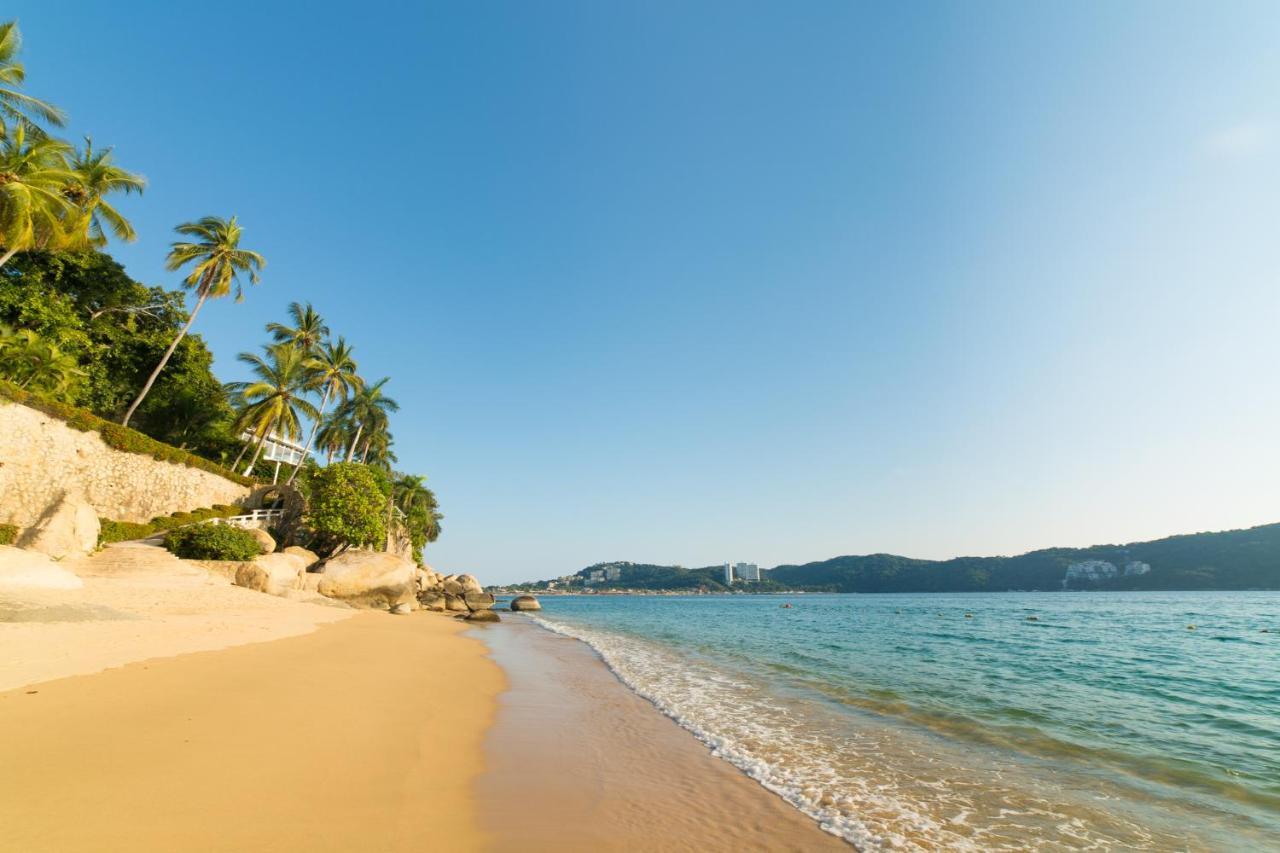 Casa Pichilingue: Beachfront Paradise In Acapulco's Diamond Zone *