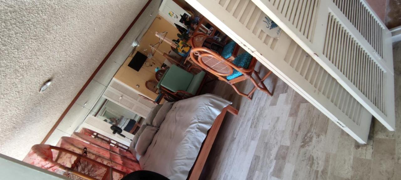 Iow4 Lm Yoga Lounge Homestay *