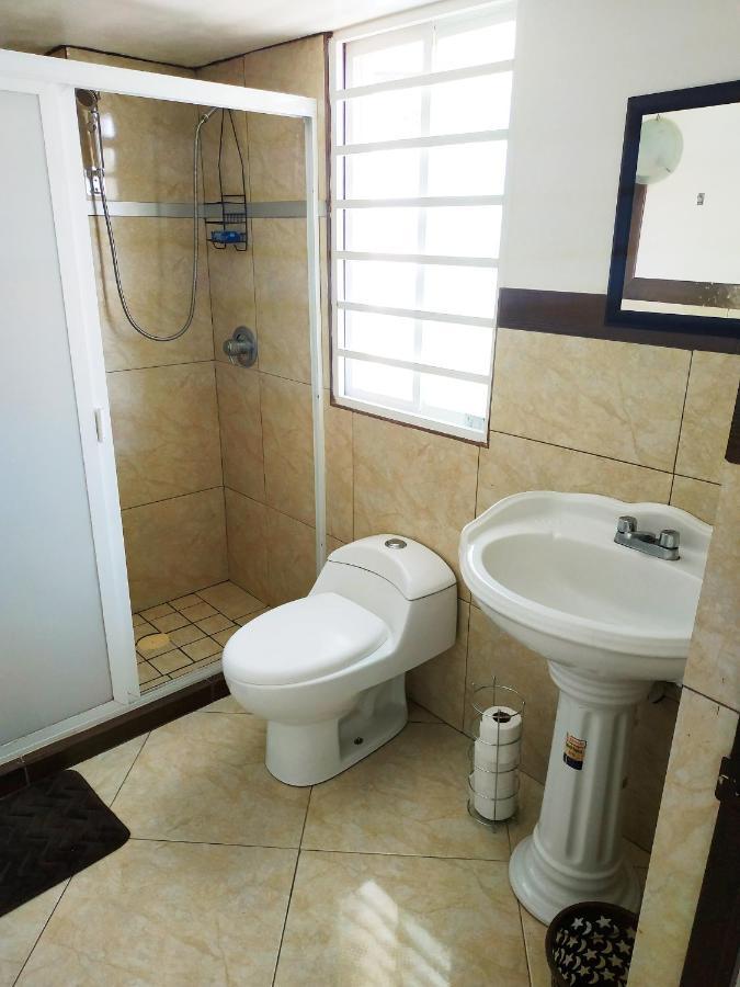 Lindo Depa 2 Cuartos 2 Banos Alberca Y Playa Para 5 Personas - Caleta Beach, Acapulco Homestay Acapulco