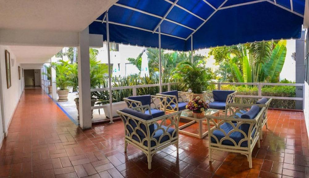 Malibu Hotel 4*