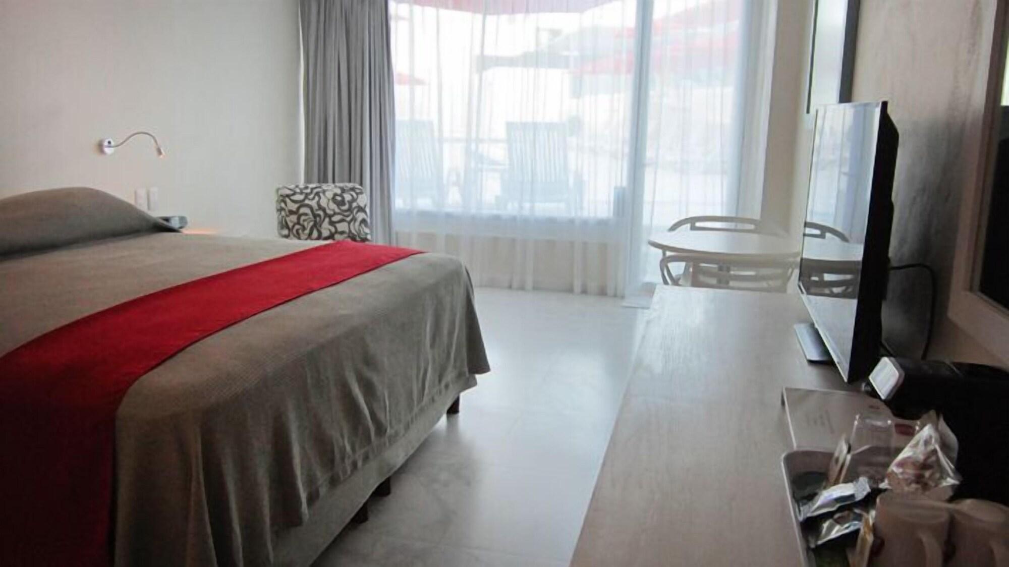 Hotel We 3*