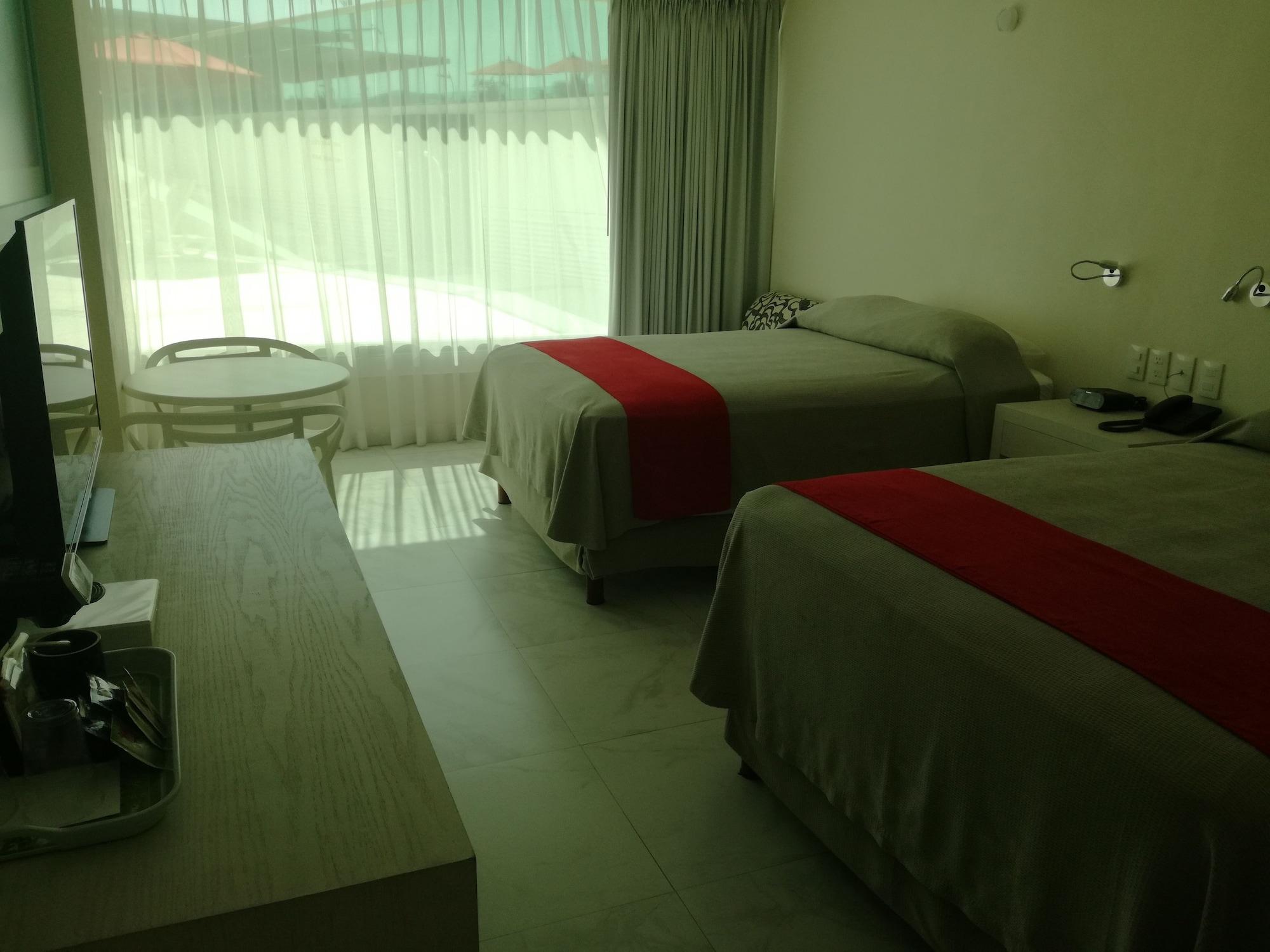 Hotel We 3*
