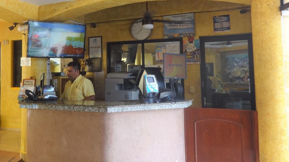 La Lupita Hotel 3*
