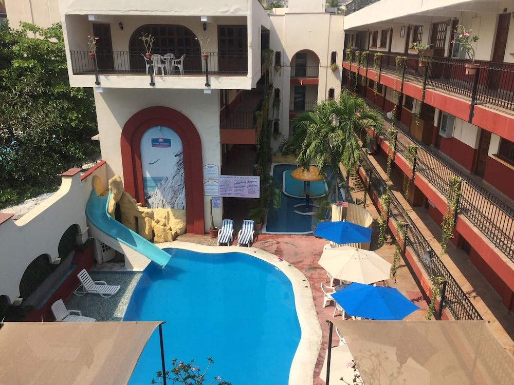 Hacienda Maria Eugenia Hotel 4*