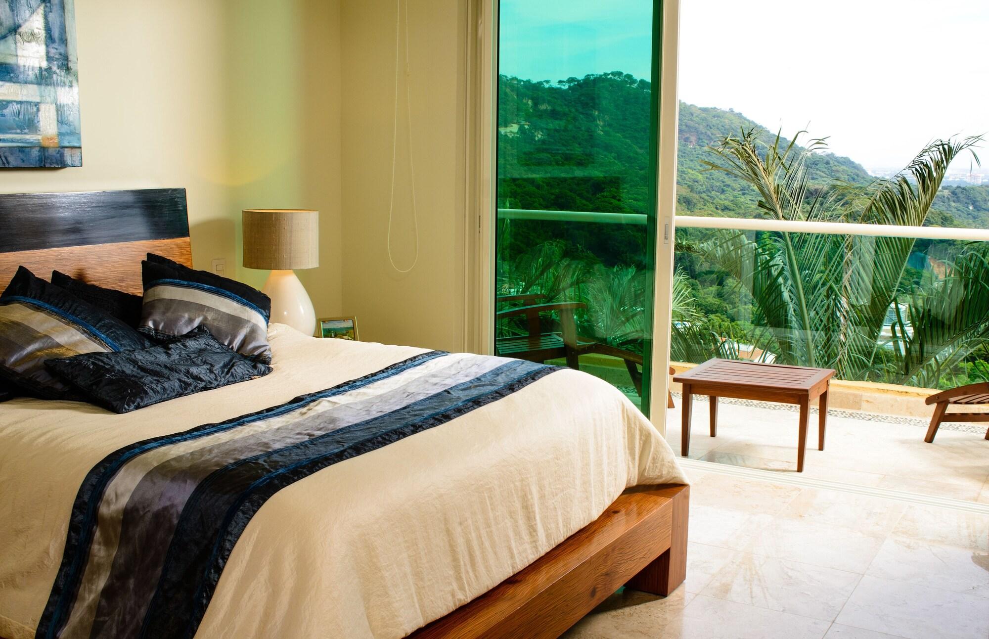 B Pichilingue & Club Aparthotel Acapulco