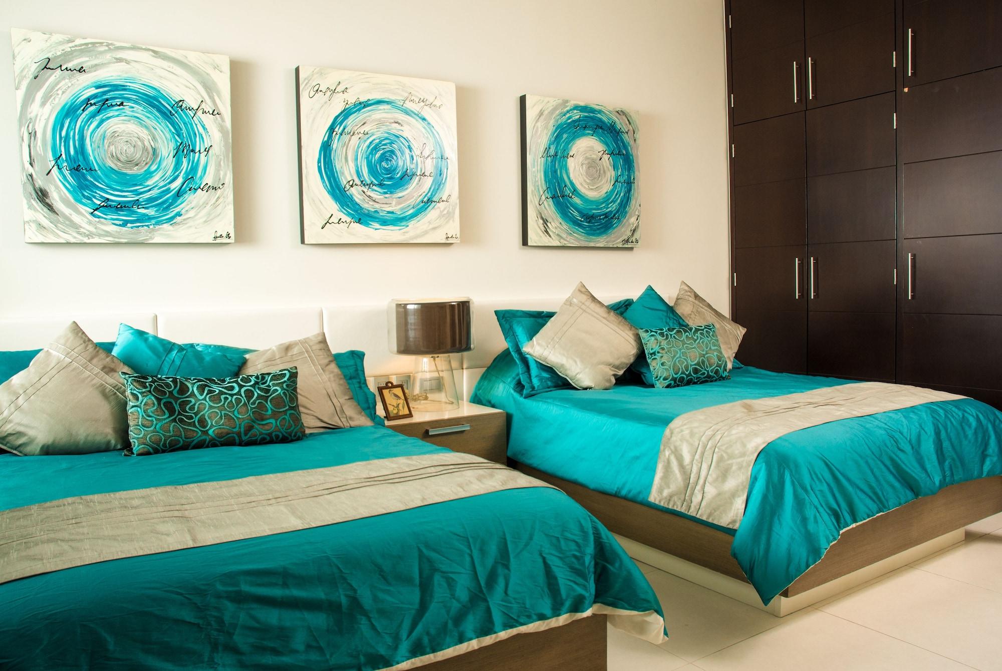 B Pichilingue & Club Aparthotel Acapulco