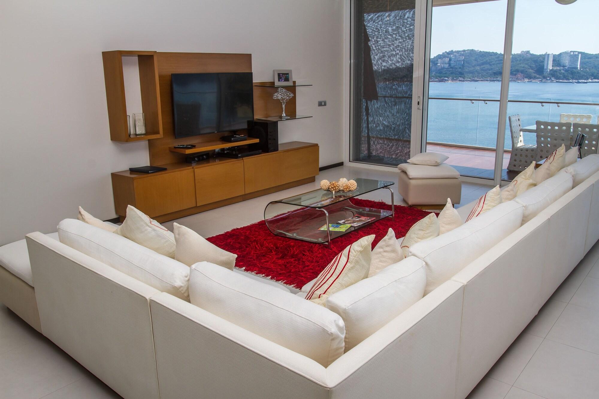 Aparthotel B Pichilingue & Club 5*