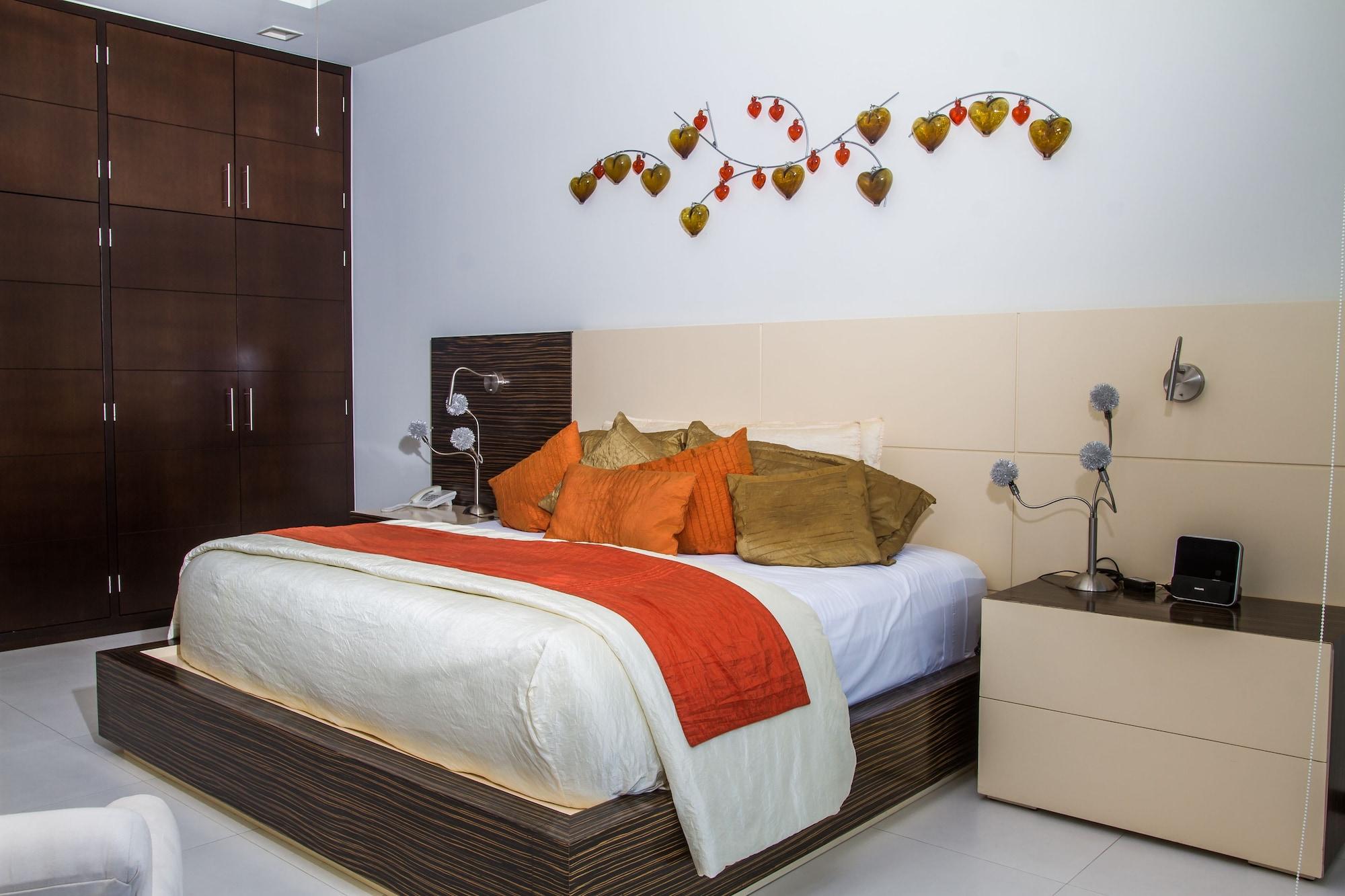 B Pichilingue & Club Aparthotel Acapulco