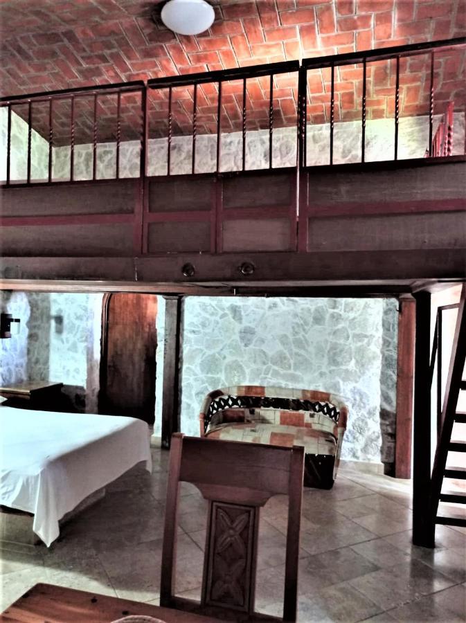 Casa De Lirio Diamante 3*