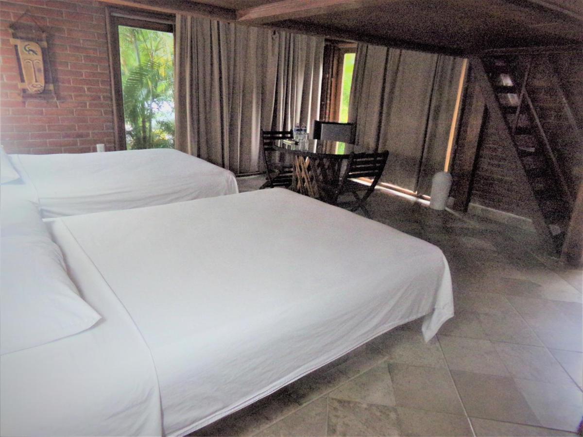 Casa De Lirio Diamante Hotel
