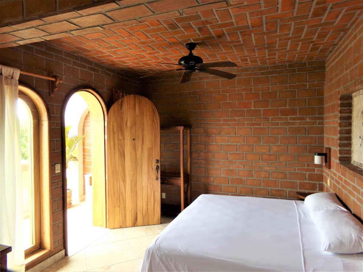 Hotel Casa De Lirio Diamante 3*