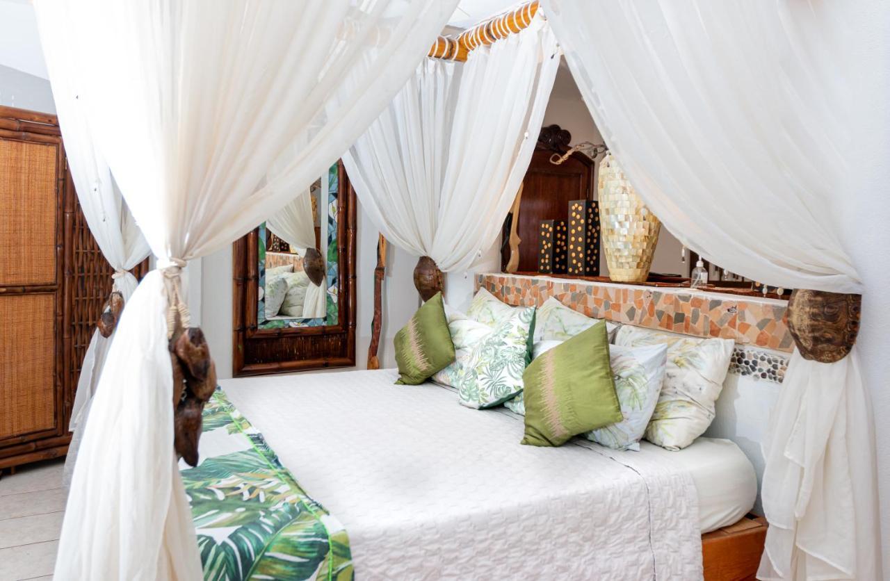 Monyoli & Boutique Hotel