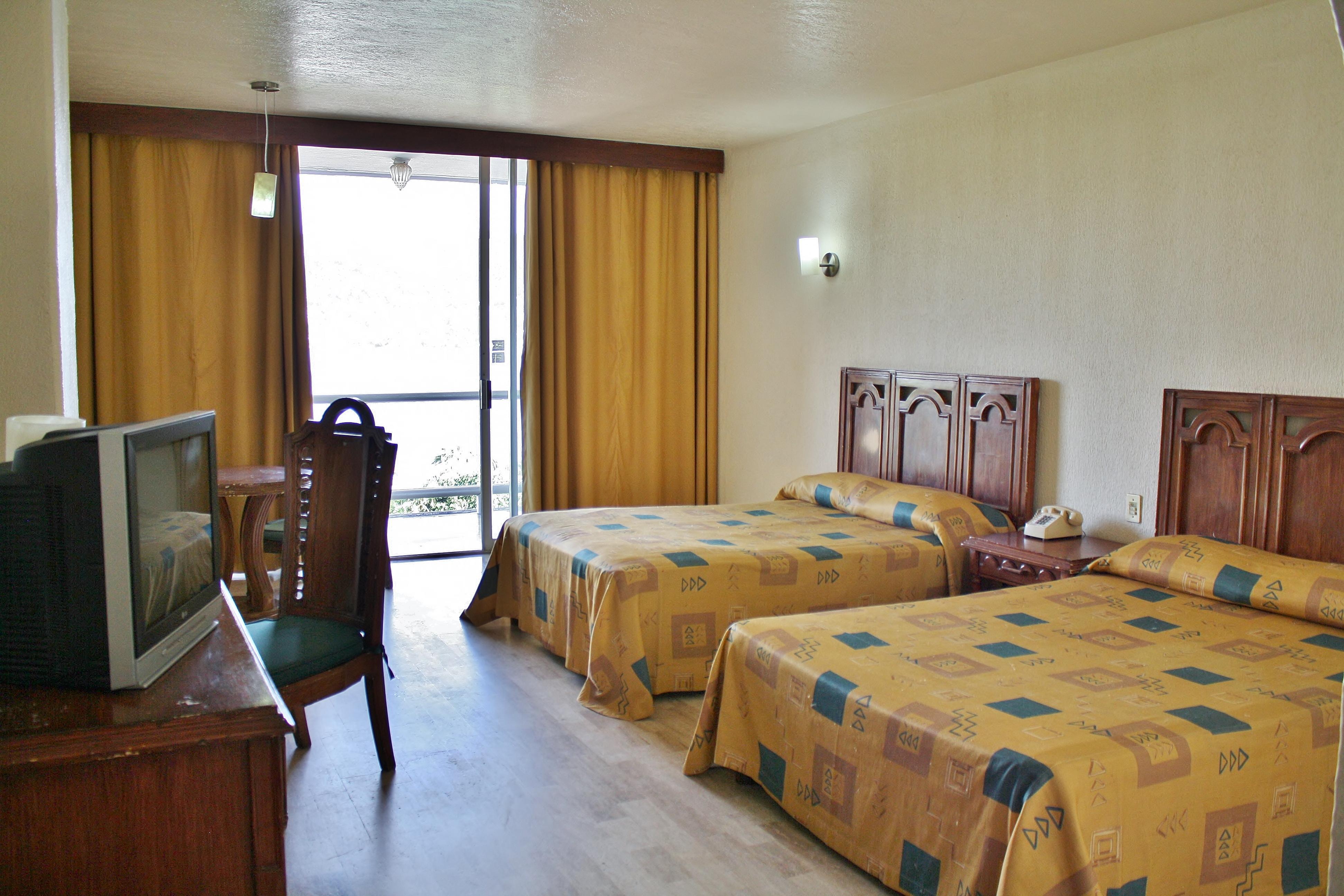 Palace 3*