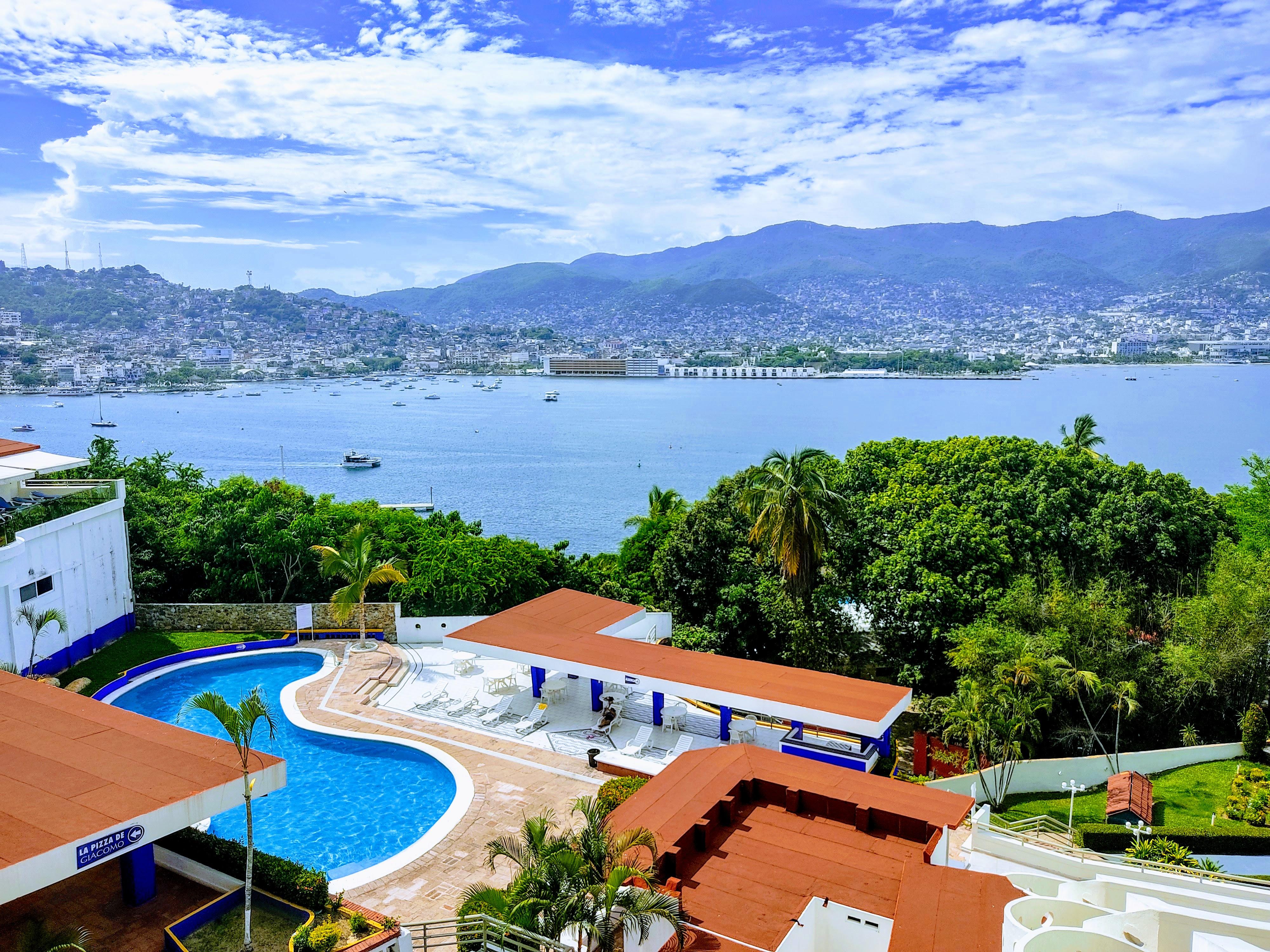 Aristos Acapulco