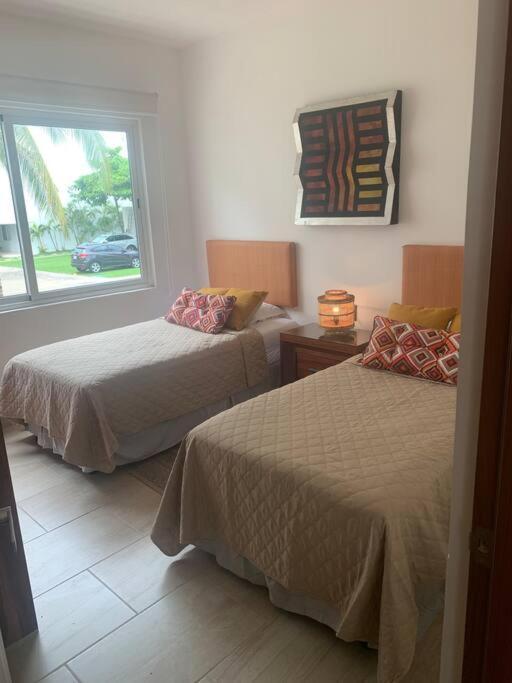 Depa De Lujo En Diamante Con Club De Playa A Pie-precio Especial Apartment