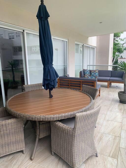 Depa De Lujo En Diamante Con Club De Playa A Pie-precio Especial Acapulco