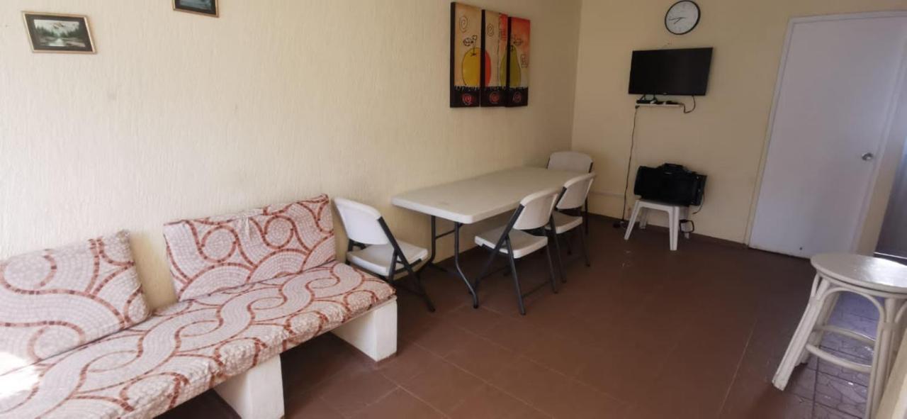 La Duquesa, Bonita Alberca, Casi En La Puerta, Wifi, Agradable, Tranquilidad Holiday home Acapulco