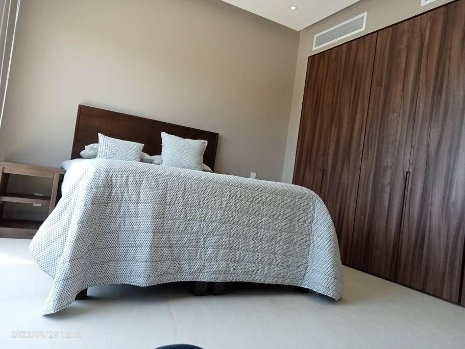 Hermoso Departamento Con Albercas Y Playa Privada *
