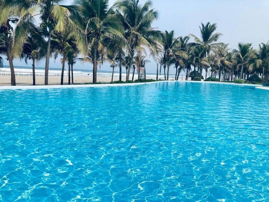 Hermoso Departamento Con Albercas Y Playa Privada *