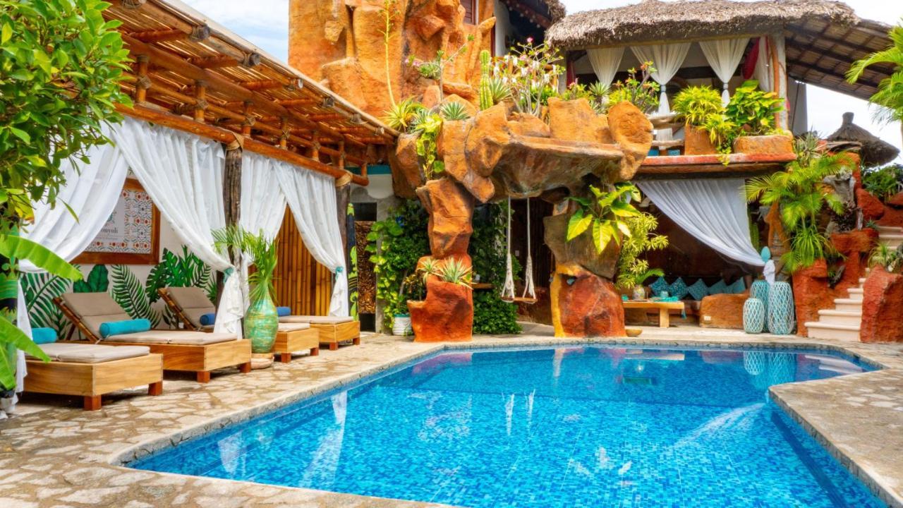 Monyoli & Boutique Hotel Acapulco