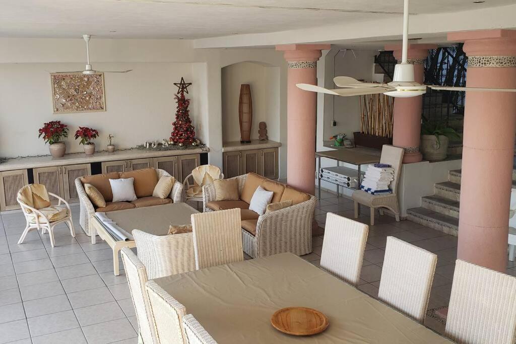 Casa En La Condesa Acapulco..