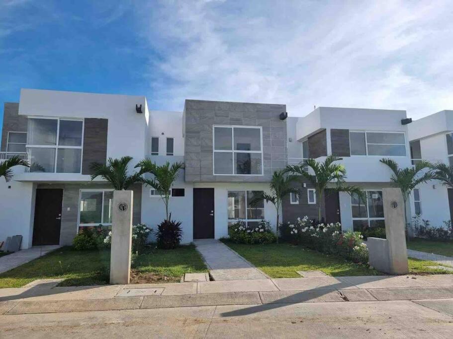 Holiday home Hermosa Casa En Con Club De Playa. Acapulco