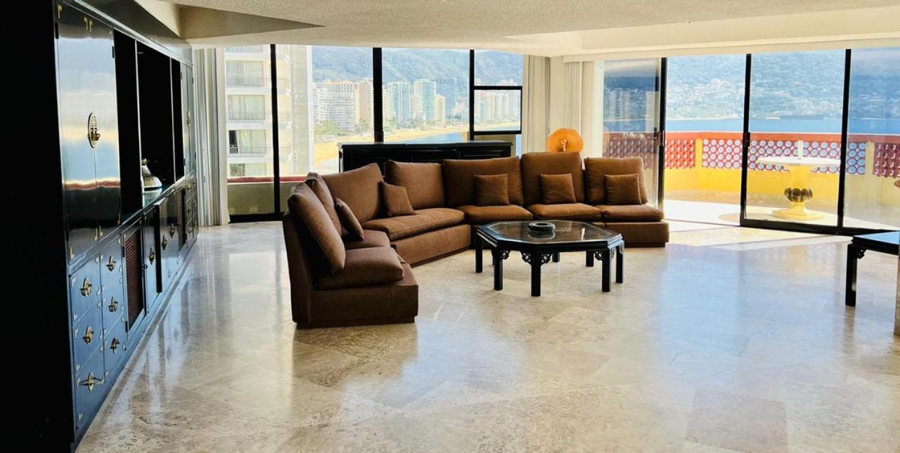 Apartamento Nikko Suites