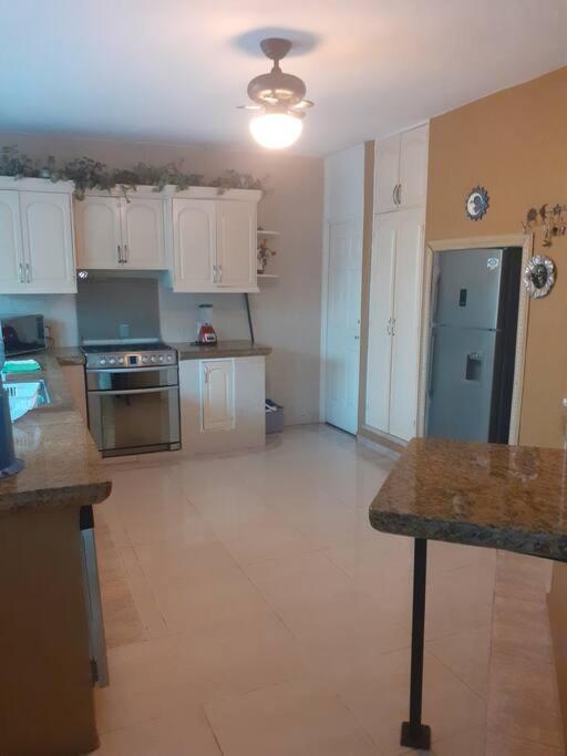Casa Rizzo, A Unos Pasos De Playa Diamante Acapulco
