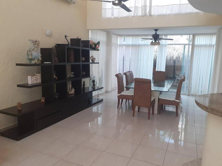 Casa Rizzo, A Unos Pasos De Playa Diamante *