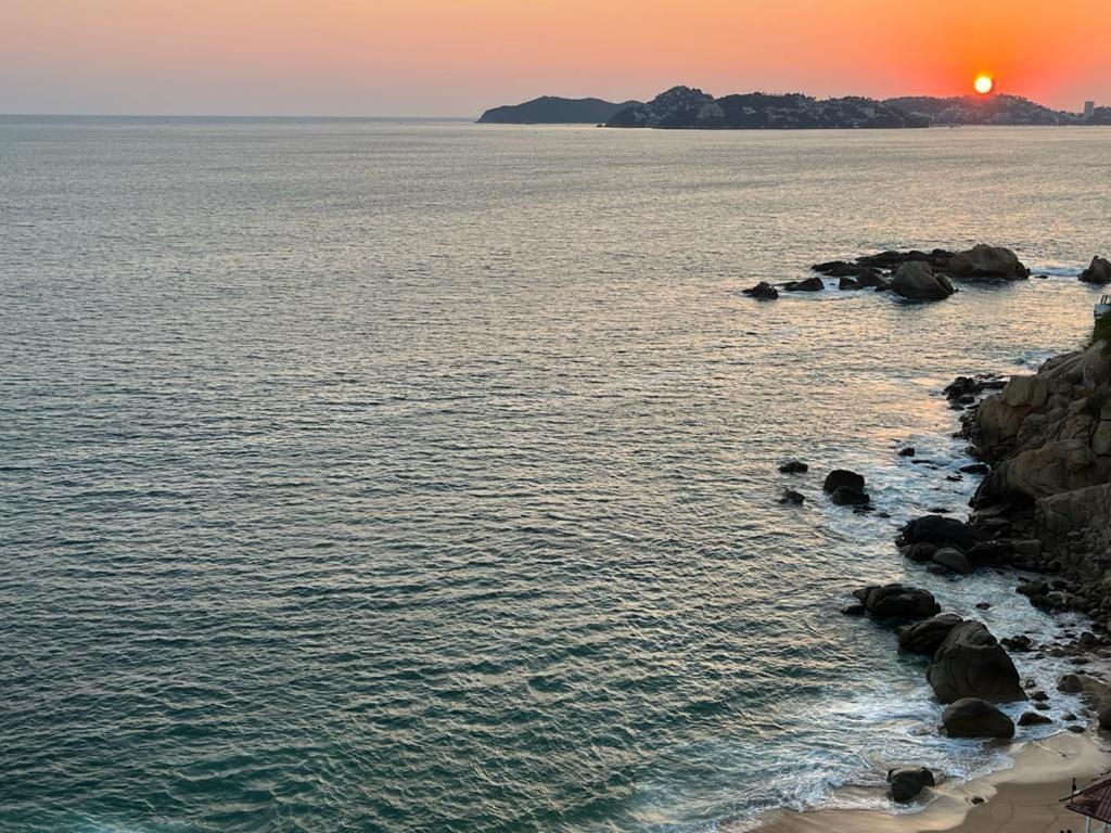 Frente Al Mar En Torres Gemelas Acapulco