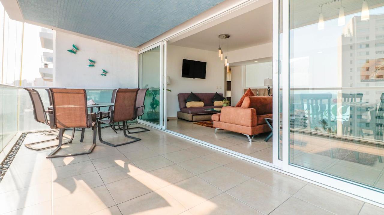 Hostpal Acqualina Skylife *