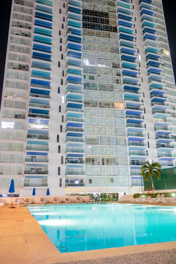 Hostpal Acqualina Skylife Apartamento