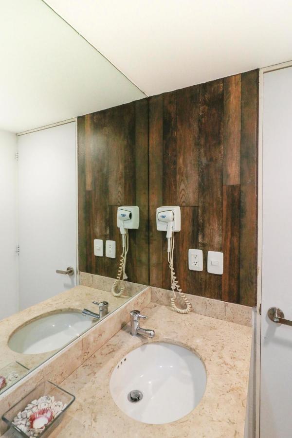 Hostpal Acqualina Skylife Apartamento