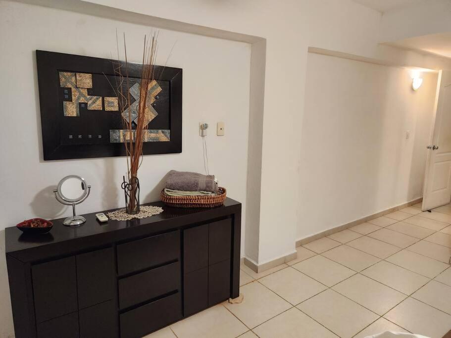Departamento De Lujo. Seguridad 24. Playa A Pasos. Apartment Acapulco
