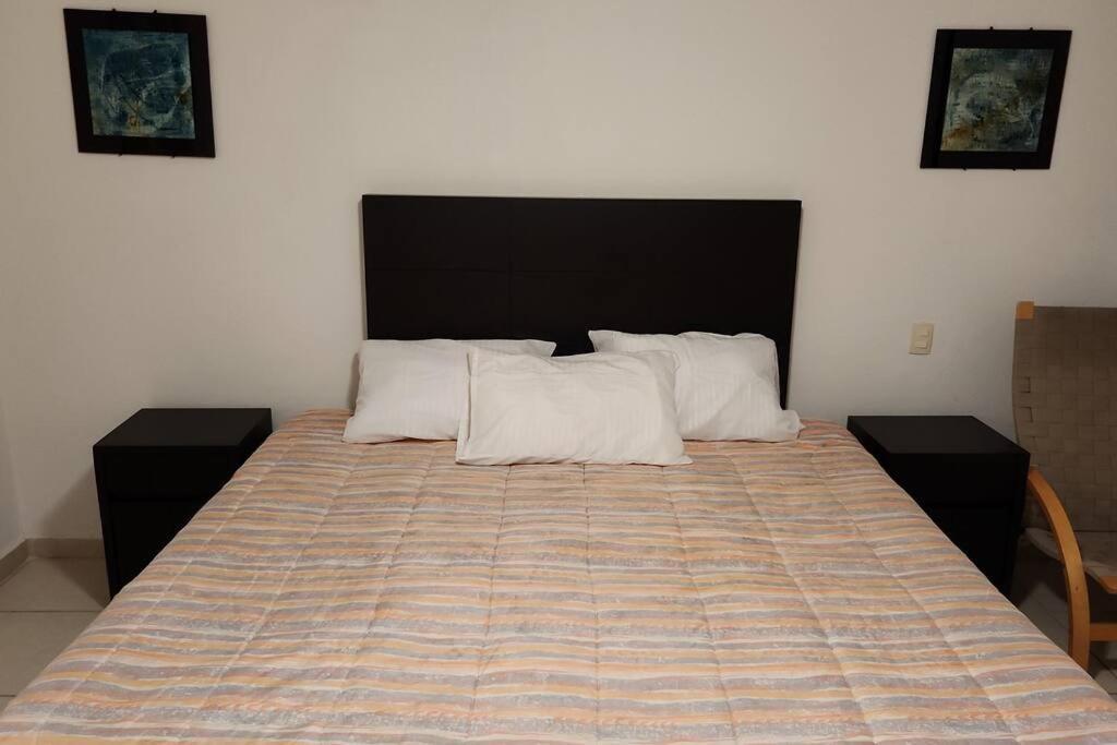 Departamento De Lujo. Seguridad 24. Playa A Pasos. Acapulco