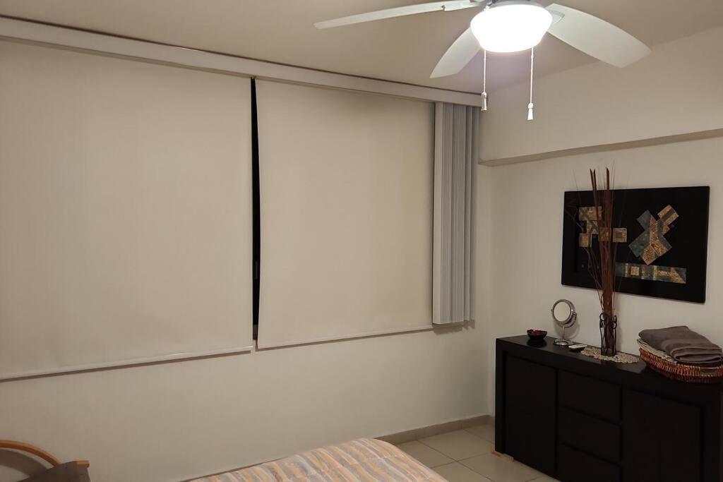 Departamento De Lujo. Seguridad 24. Playa A Pasos. * Acapulco