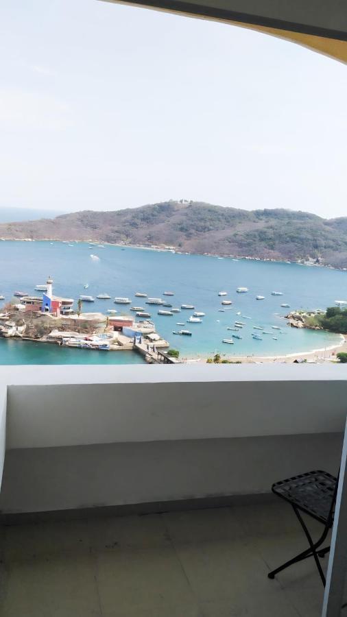 Twin Towers Caleta Acapulco