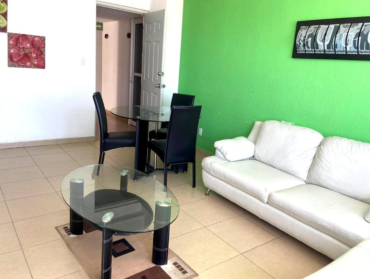 Twin Towers Caleta Hotel