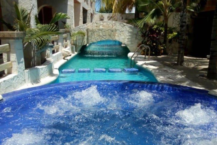 Casa De Lirio Diamante Hotel Acapulco