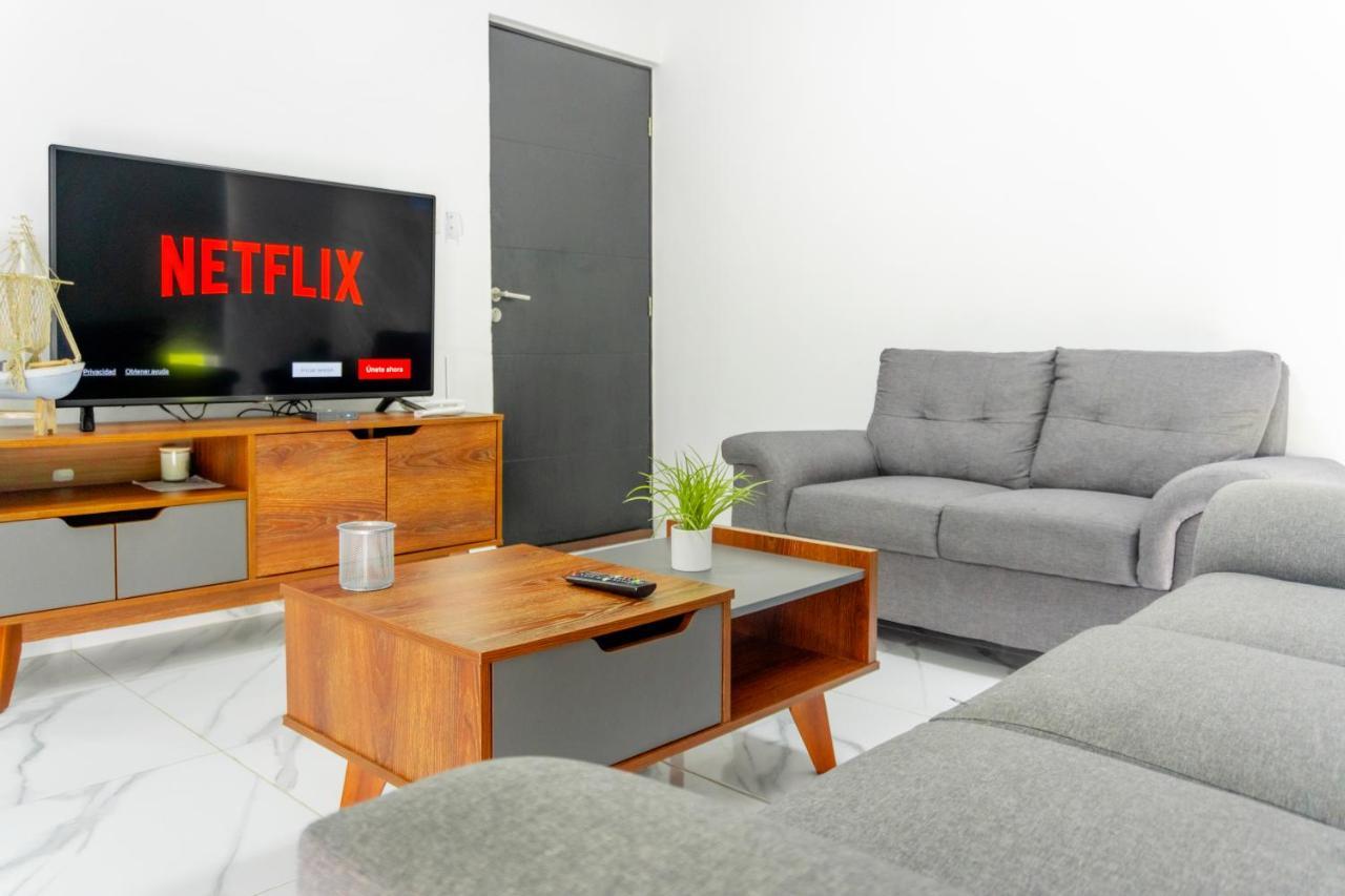 Apartment Con Alberca Smarttv Y Jardin