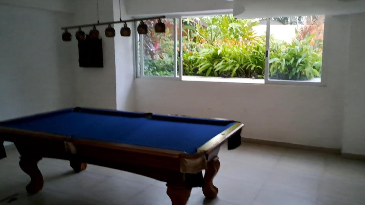 Torres Gemelas De Caleta/ Twin Towers Apartment Acapulco