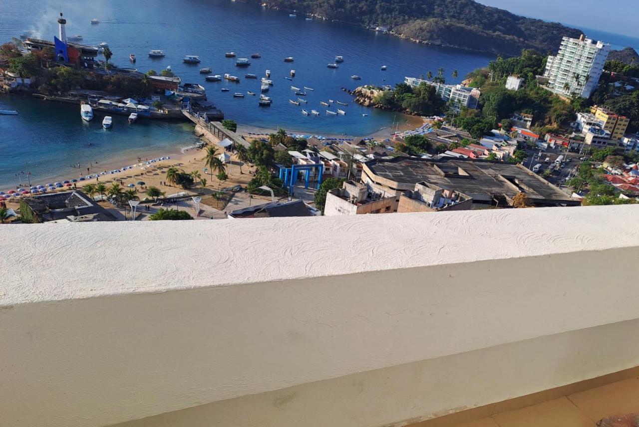 Apartment Torres Gemelas De Caleta/ Twin Towers *