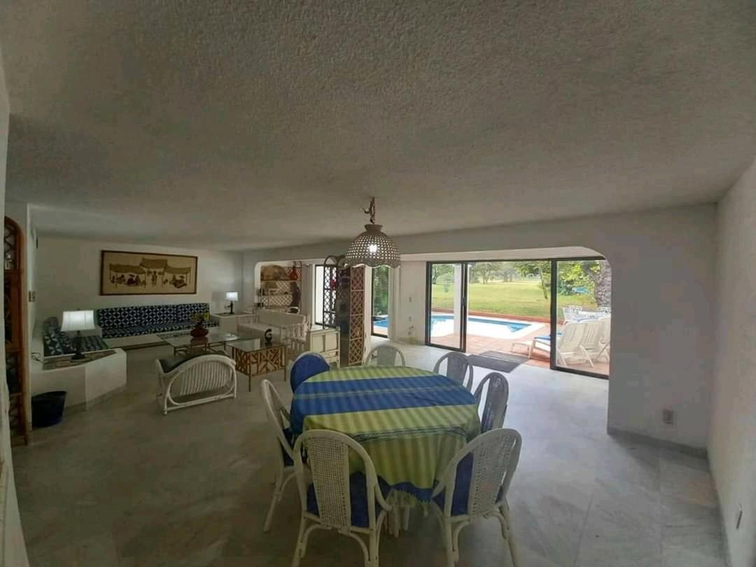 76 Princess Homestay Acapulco