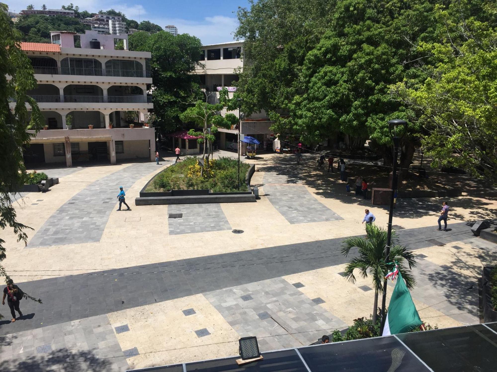 Zocalo Abuelos Hotel Acapulco