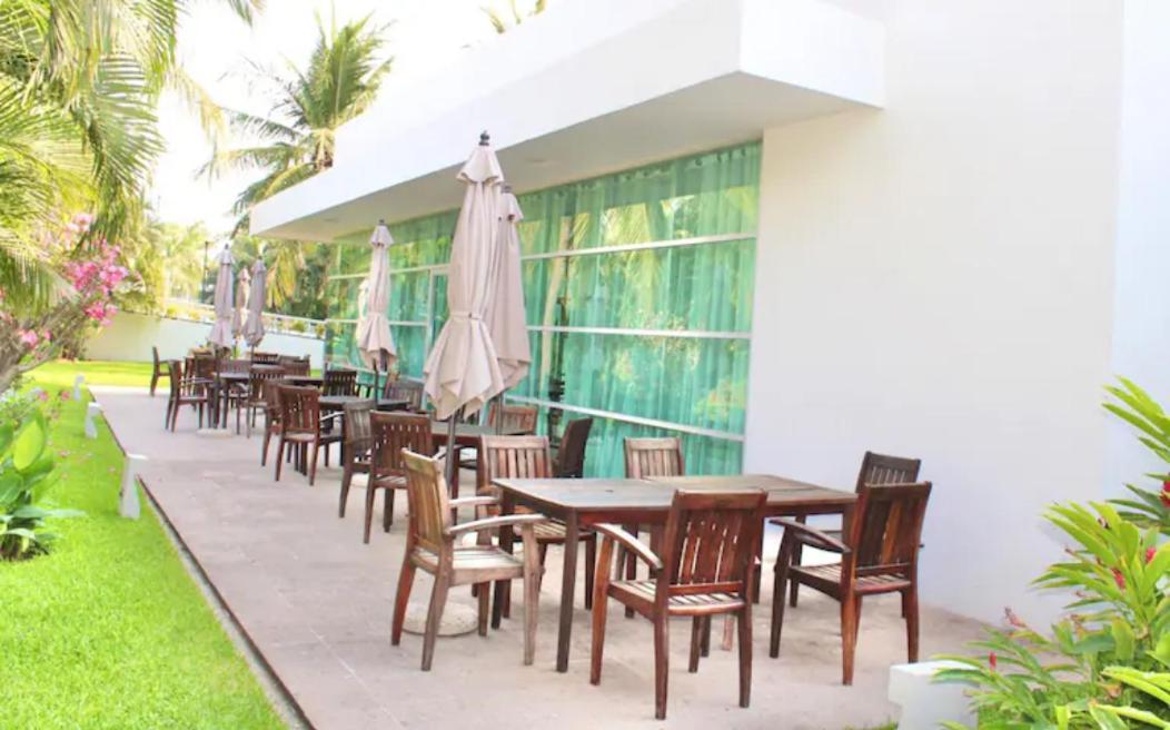 Vista Al Con Balcon En Mayan Lakes *