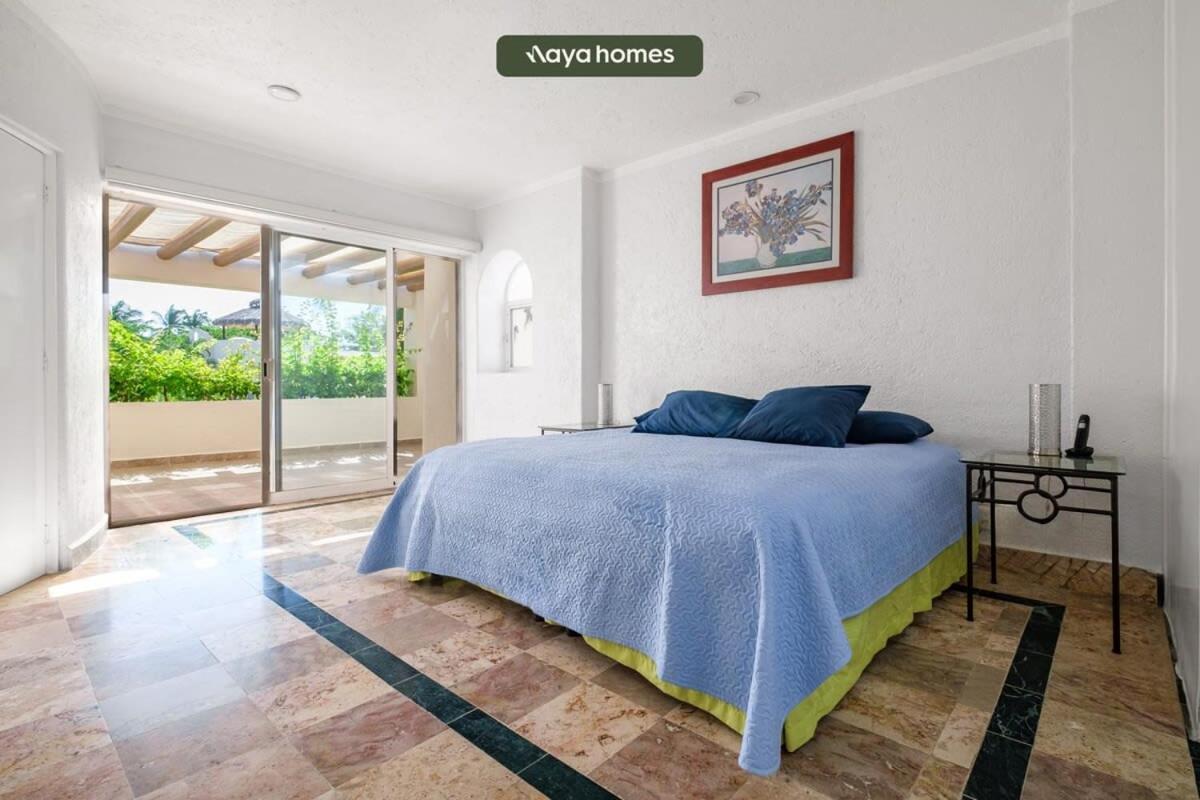 Amazing House With Private Pool - Tennis & Paddle Court *