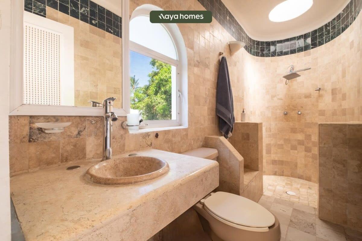 Holiday home Amazing House With Private Pool - Tennis & Paddle Court *